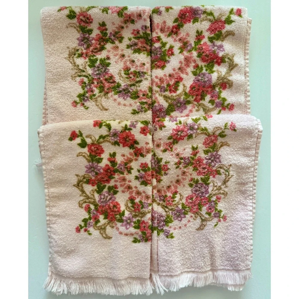 Vintage TASTEMAKER Floral Hand Towels Pink Roses Purple Green Fringe Set of 4
